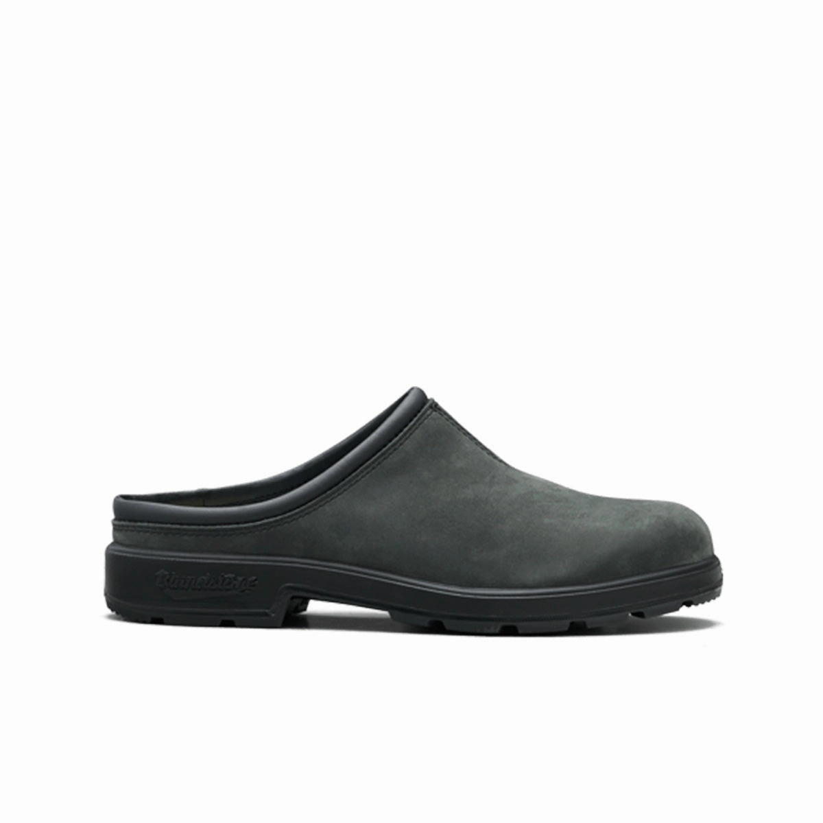 2420 Blundstone Original Clog Rustic Black Balanced Walk