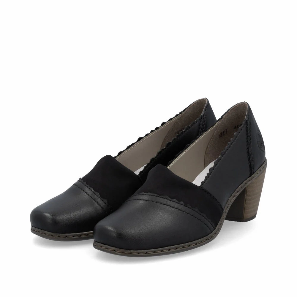 40911-00 Black Slip On Heel Comfy Layers
