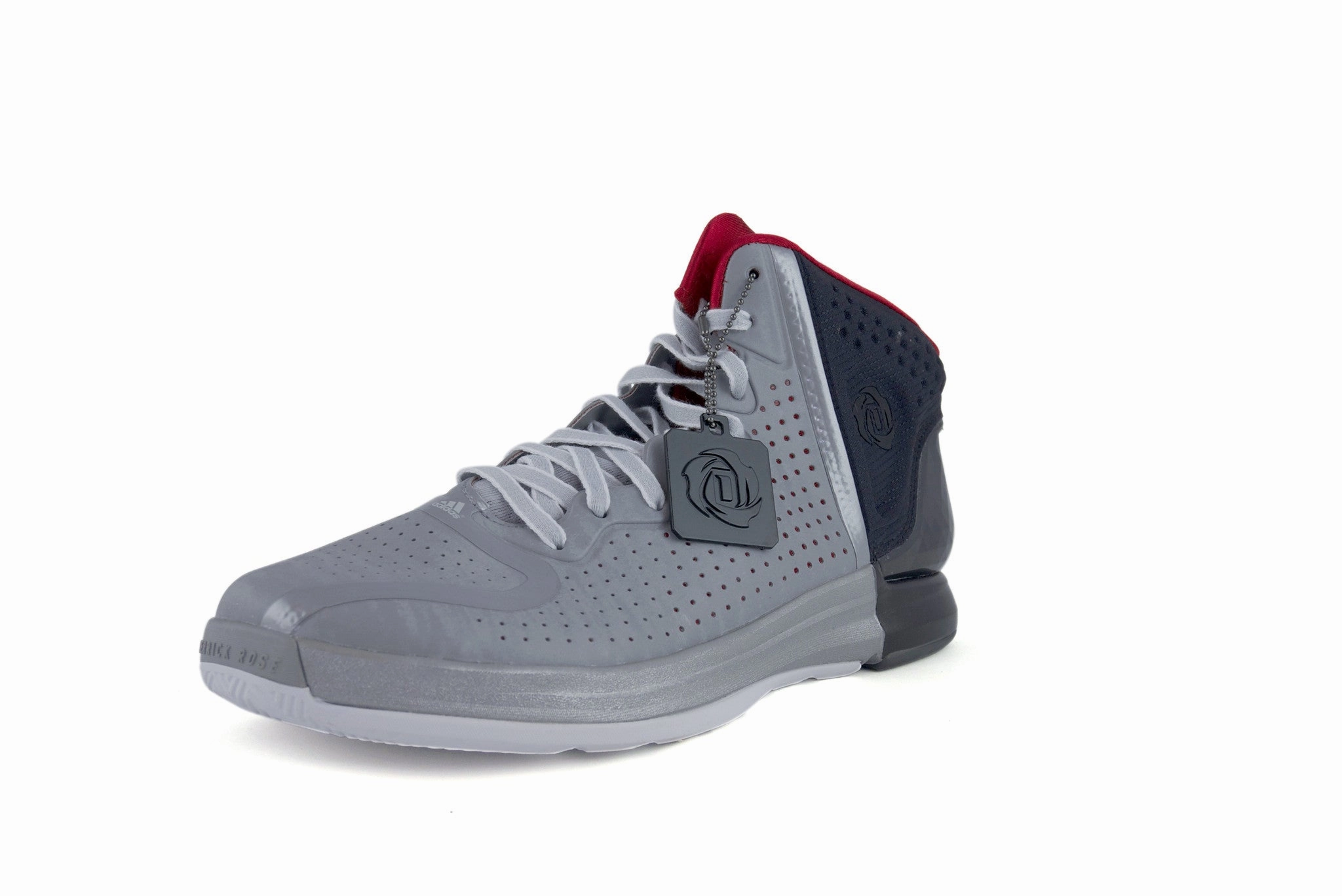 Adidas 'Platinum' D Rose 4 running on a treadmill at the gym shoes