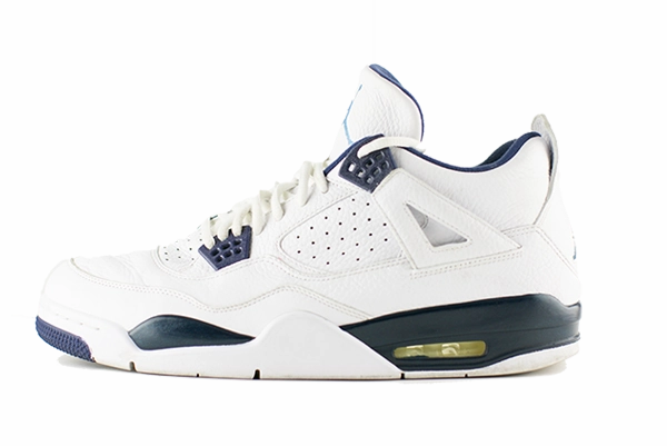 Lateral Support Air Jordan 4 "Legend Blue"
