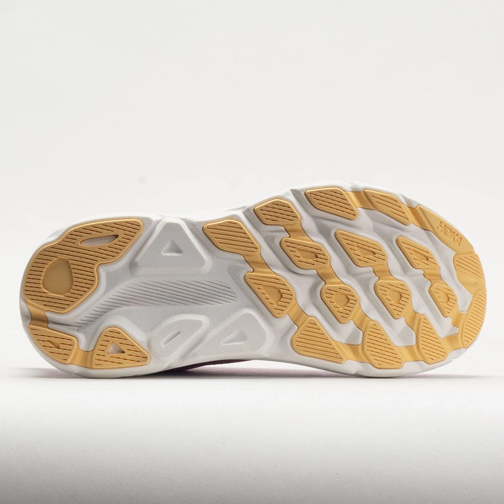 lightweight foam running on dirt roads HOKA Clifton 9 Women's  Cyclamen/Sweet Lilac