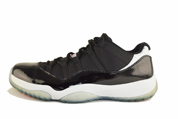 Air Jordan 11 Low "Infrared 23" Multi   Directional Tread