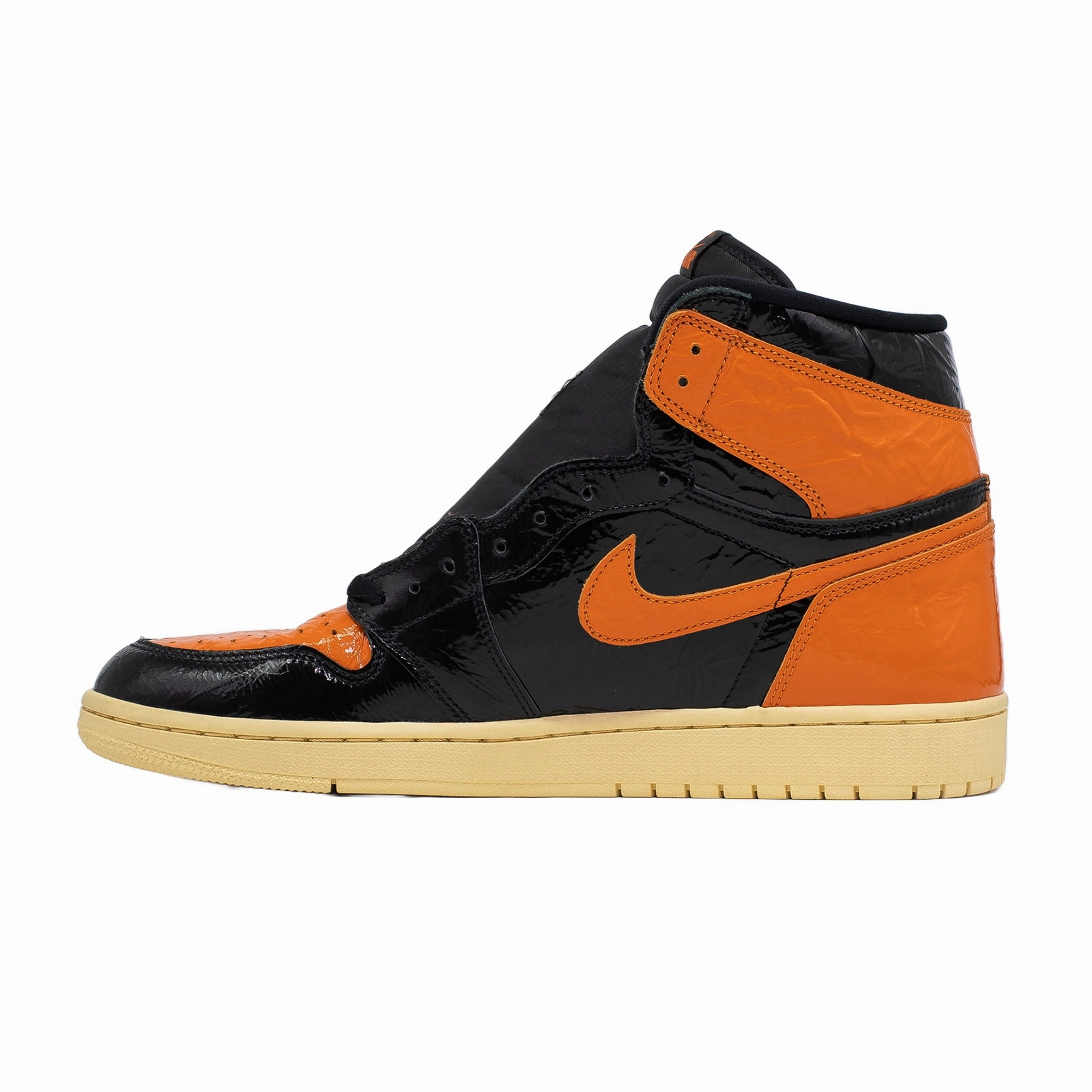 Air Jordan 1 High (GS), Shattered Backboard 3.0 running for a break from routine