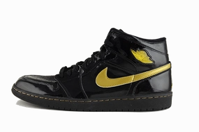 Air Jordan 1 "Black/Gold" nicely colored