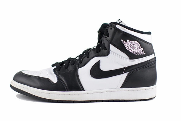 fluid - motion Air Jordan 1 "Black/White"
