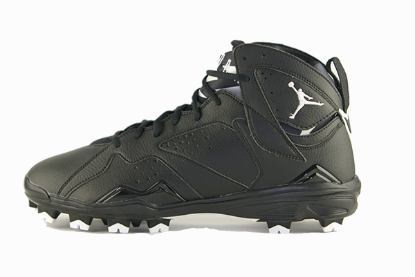 Air Jordan 7 Baseball Cleat streamlined - feature shoes
