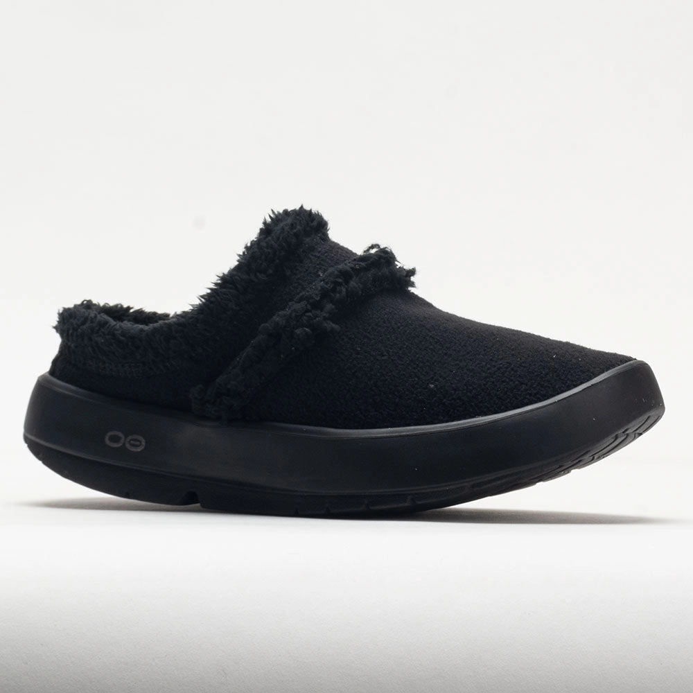 OOFOS OOcoozie Mule Men's  Black running for a way to stay adaptable