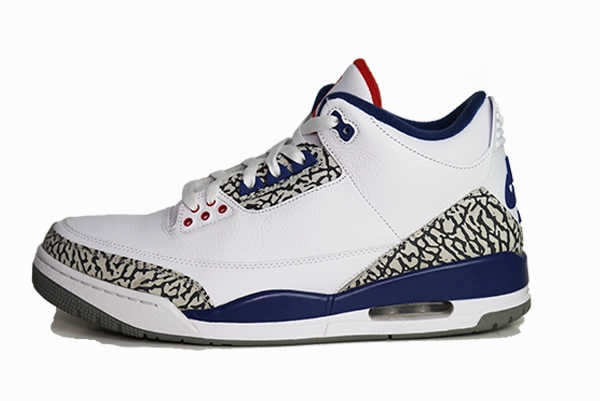 Air Jordan 3 "True Blue" running in the morning shoes