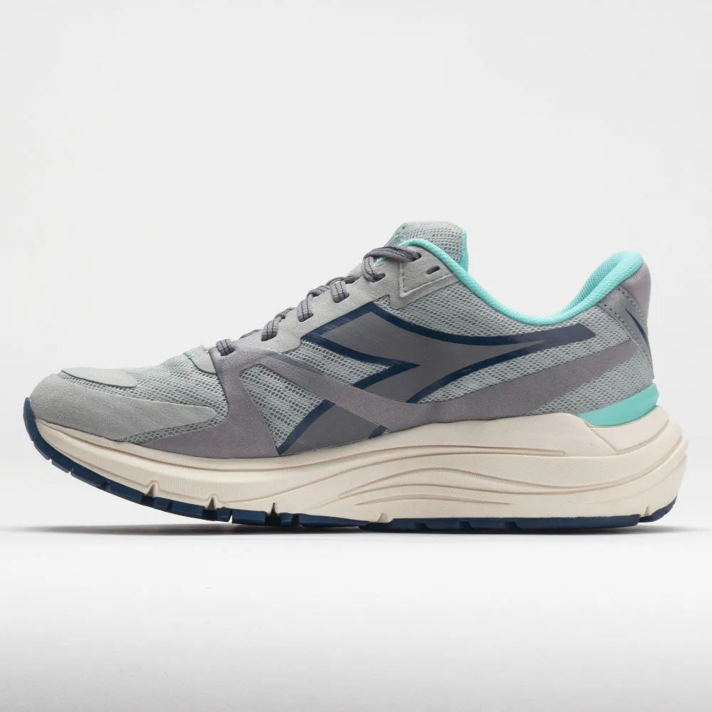 running in snow shoes running in fun runs shoes Diadora Mythos Blushield 8 Vortice Women's  Silver DD/Whisper White