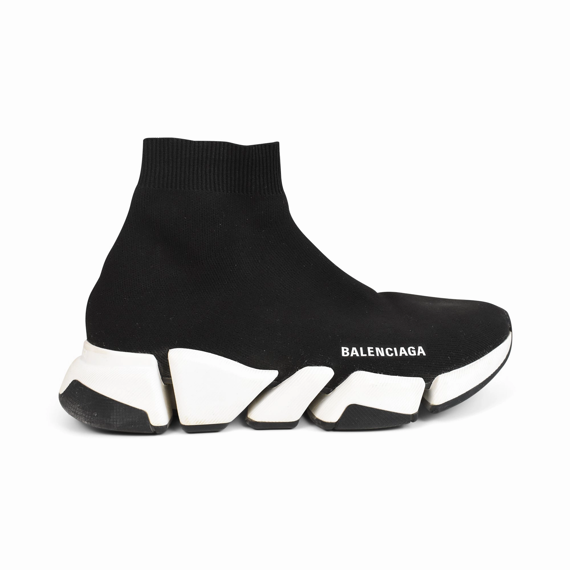 Low Profile Collar Padding Commuter Style Balenciaga 'Speed Runner' Sneakers - Men's 7/40