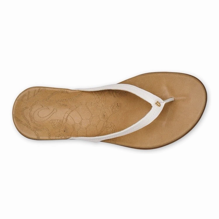 Open Form Versatile Casual Footwear Women's Honu Flip Flop Sandal-Bright White/Golden Sand