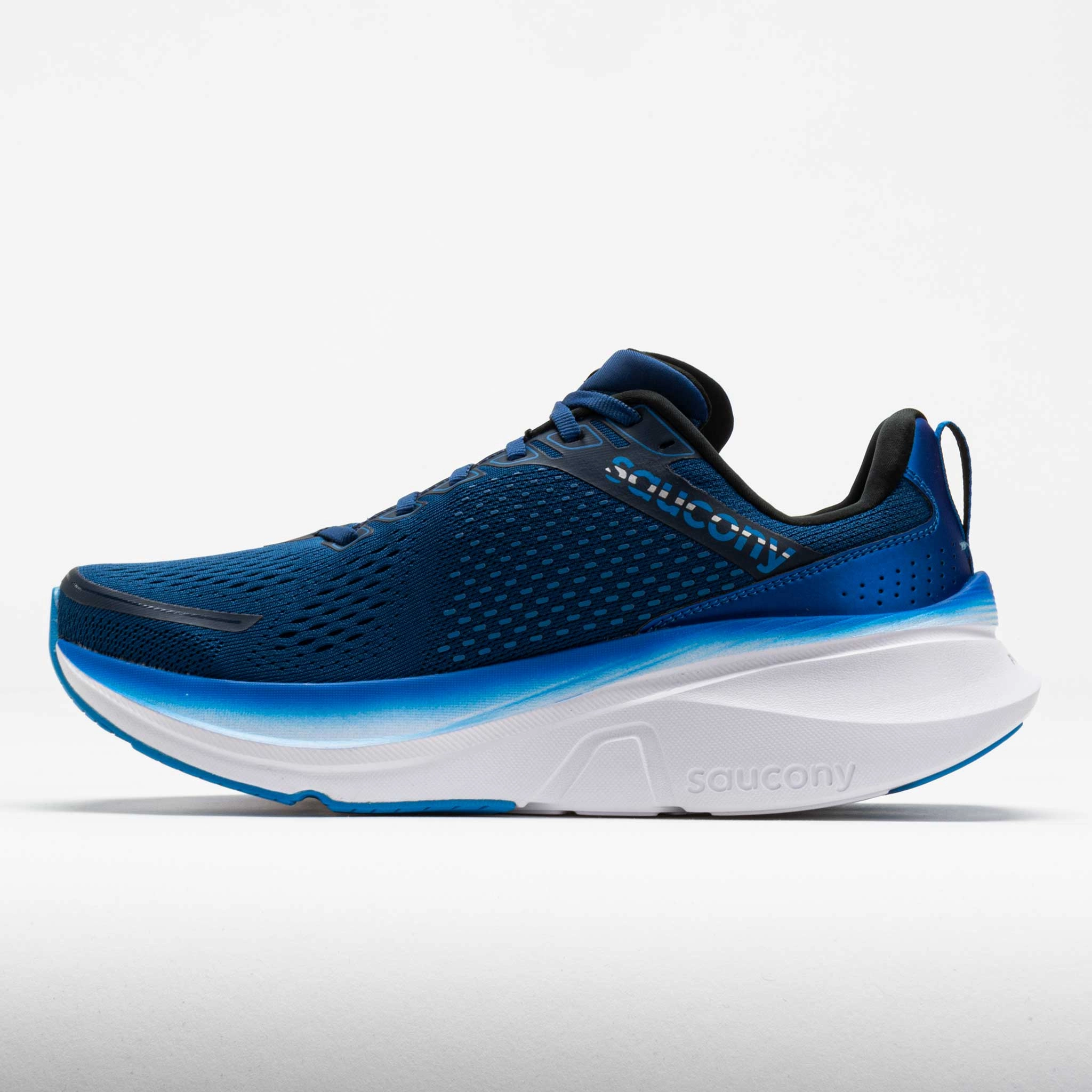 Impact Absorbing running in a ultramarathon shoes Saucony Guide 17 Men's  Navy/Cobalt