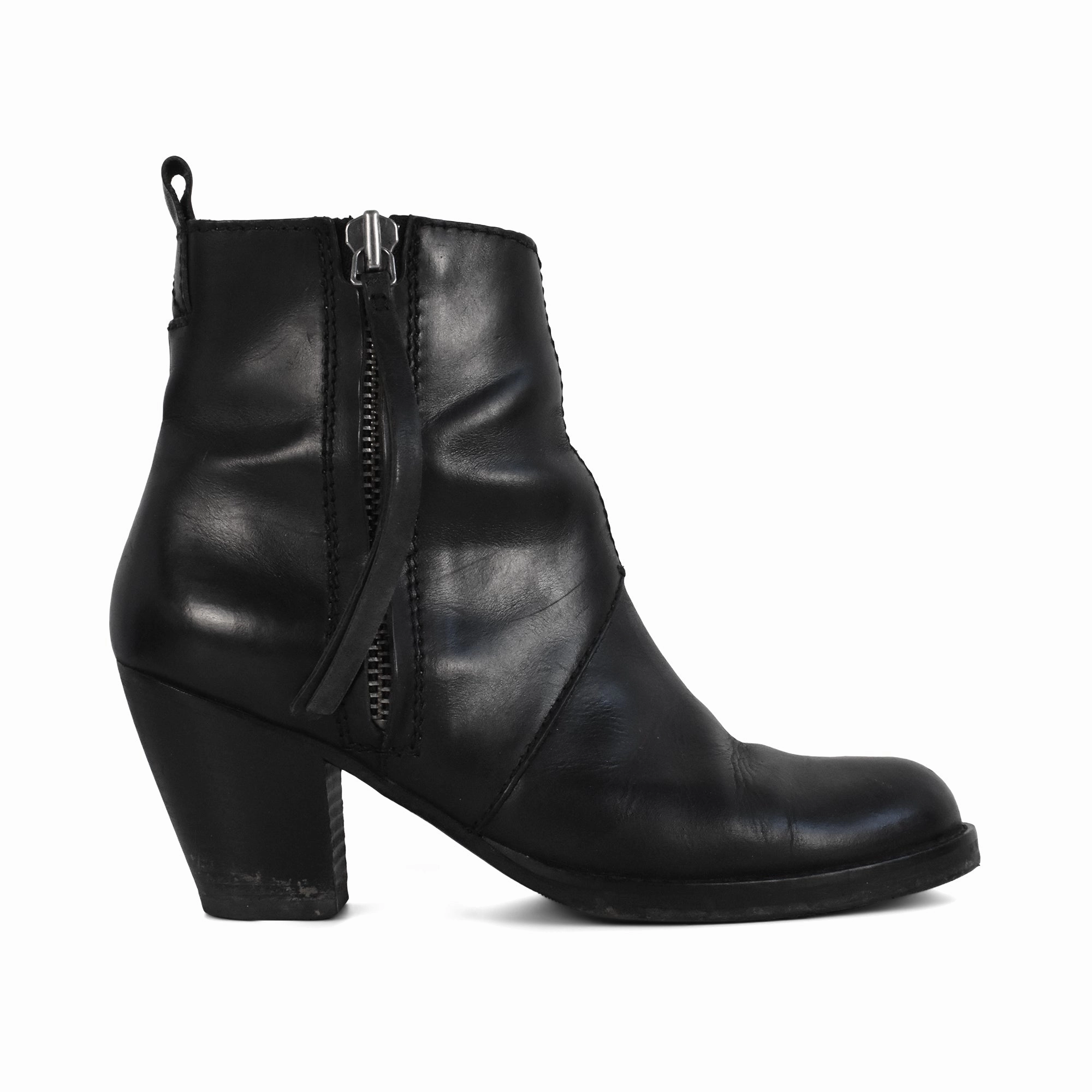 Versatile Footwear Acne 'Pistol' Boots - Women's 38