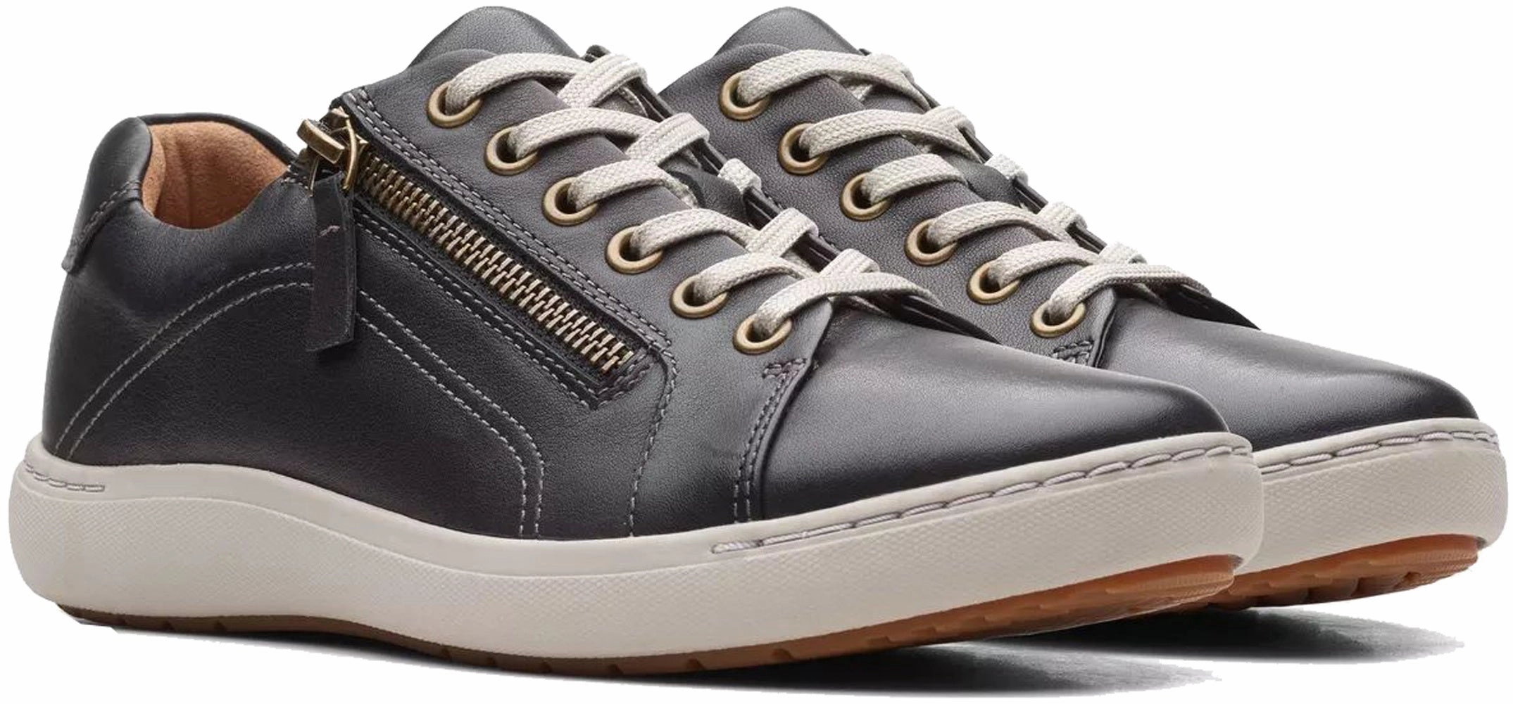 tapered - toe shoes Clarks Women's Nalle Lace Sneaker