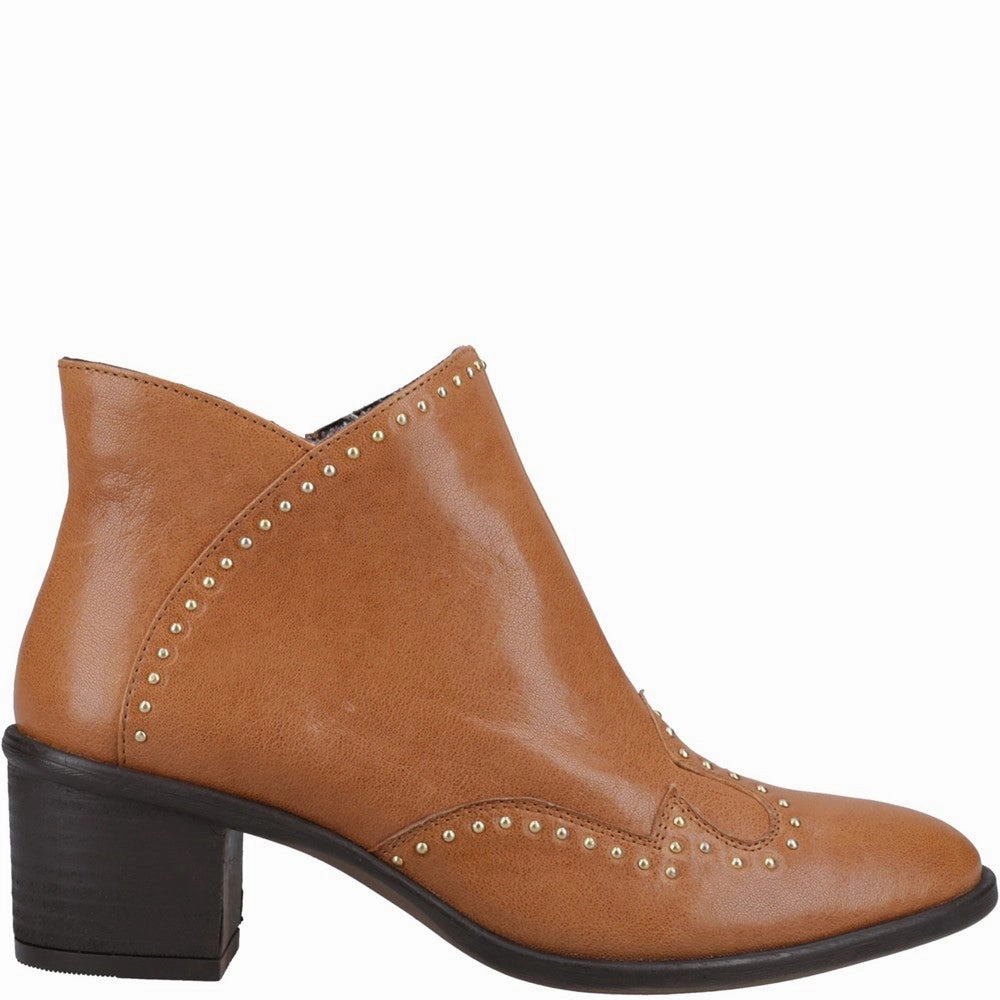 Minimal Comfort Zip Closure Hush Puppies Waverly Ankle Boots