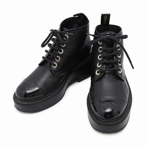 Crisp Edge Biker Tough CHANEL CCCC Logo lace-up boots BlackG33169 Leather Enamel Size 37 1/2C