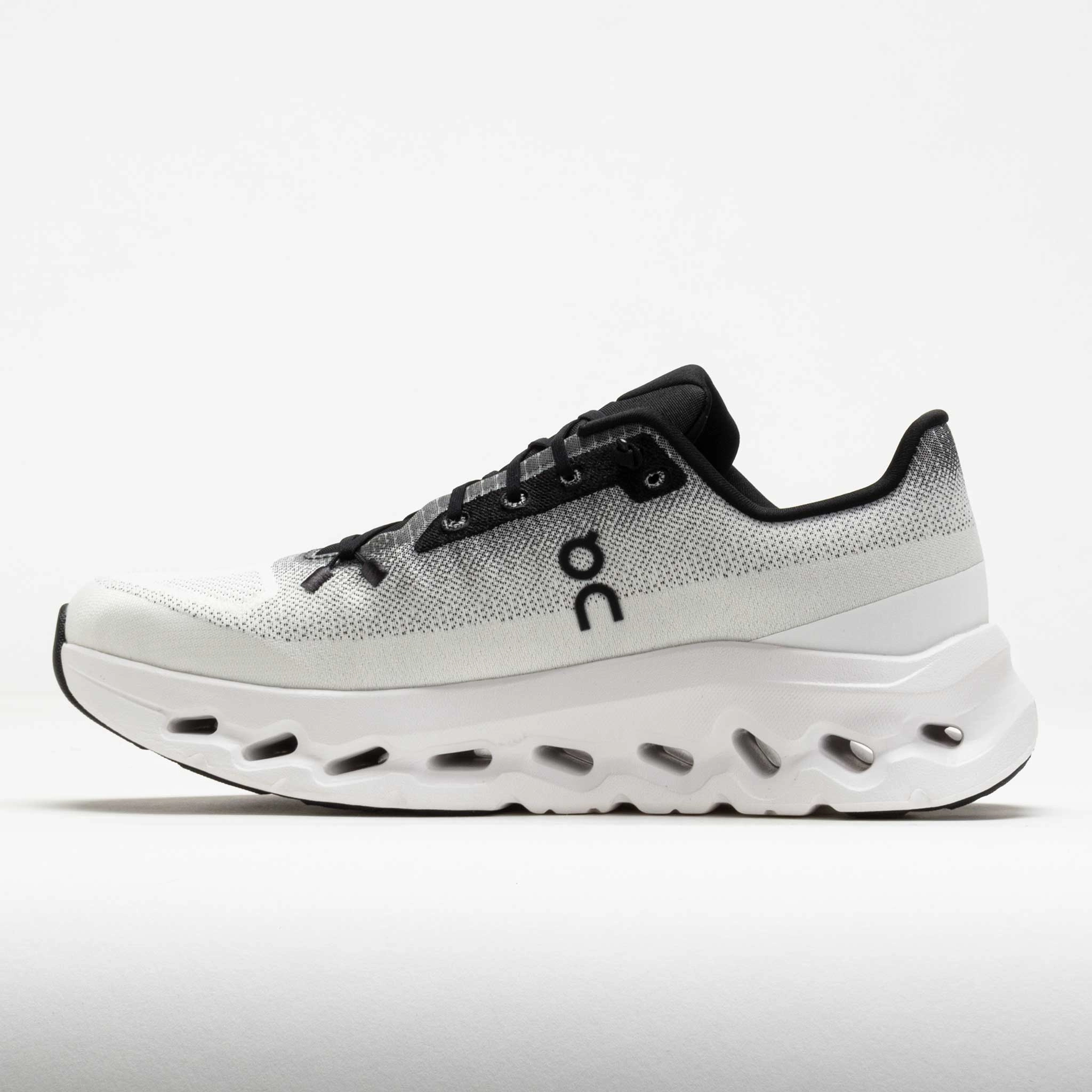 On Cloudtilt Men's  Black/Ivory sockliner Adaptable to different weather