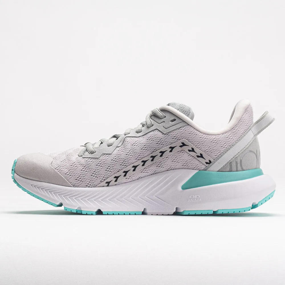 Diadora Mythos Blushield Volo 3 Women's  Silver/Black Padded interior running with a gum rubber outsole