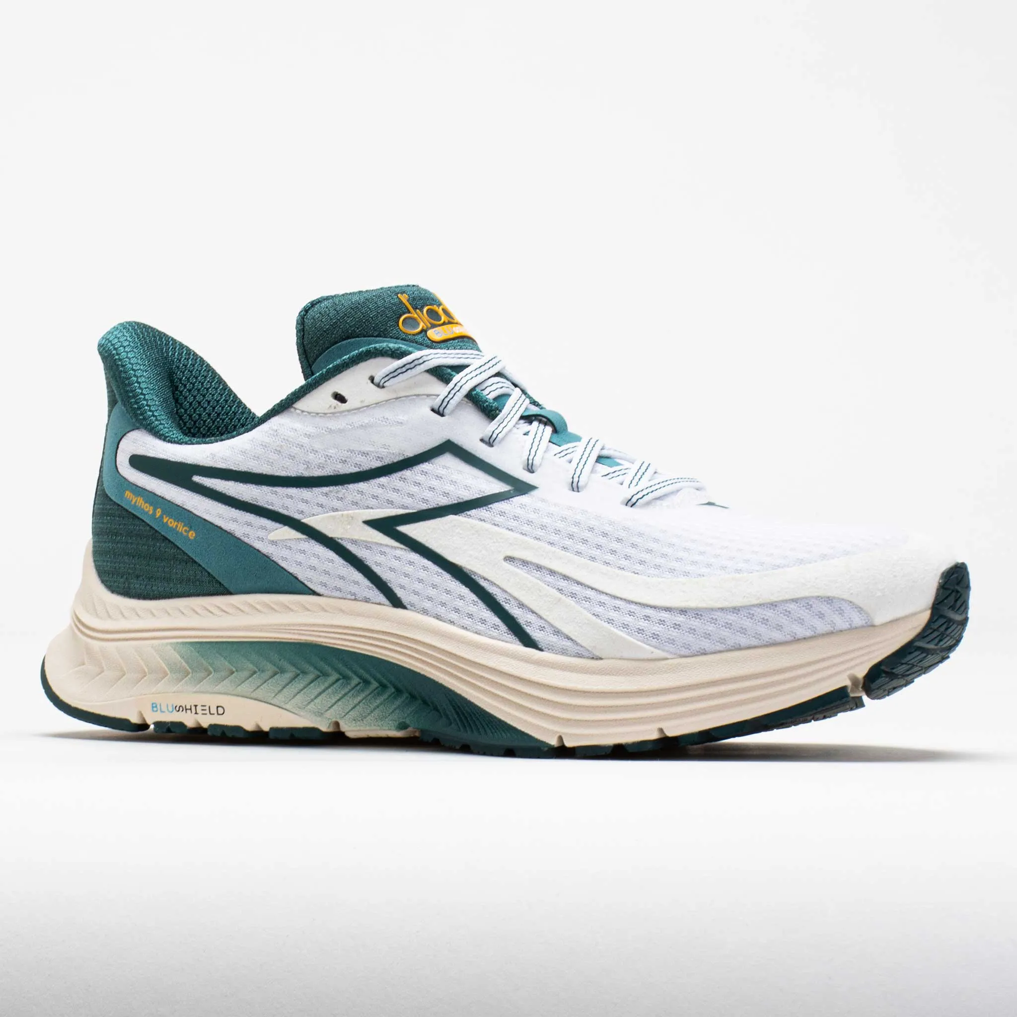 beginner running footwear Diadora Mythos Blushield Vortice 9 Men's  Whisper White/Mediterranea
