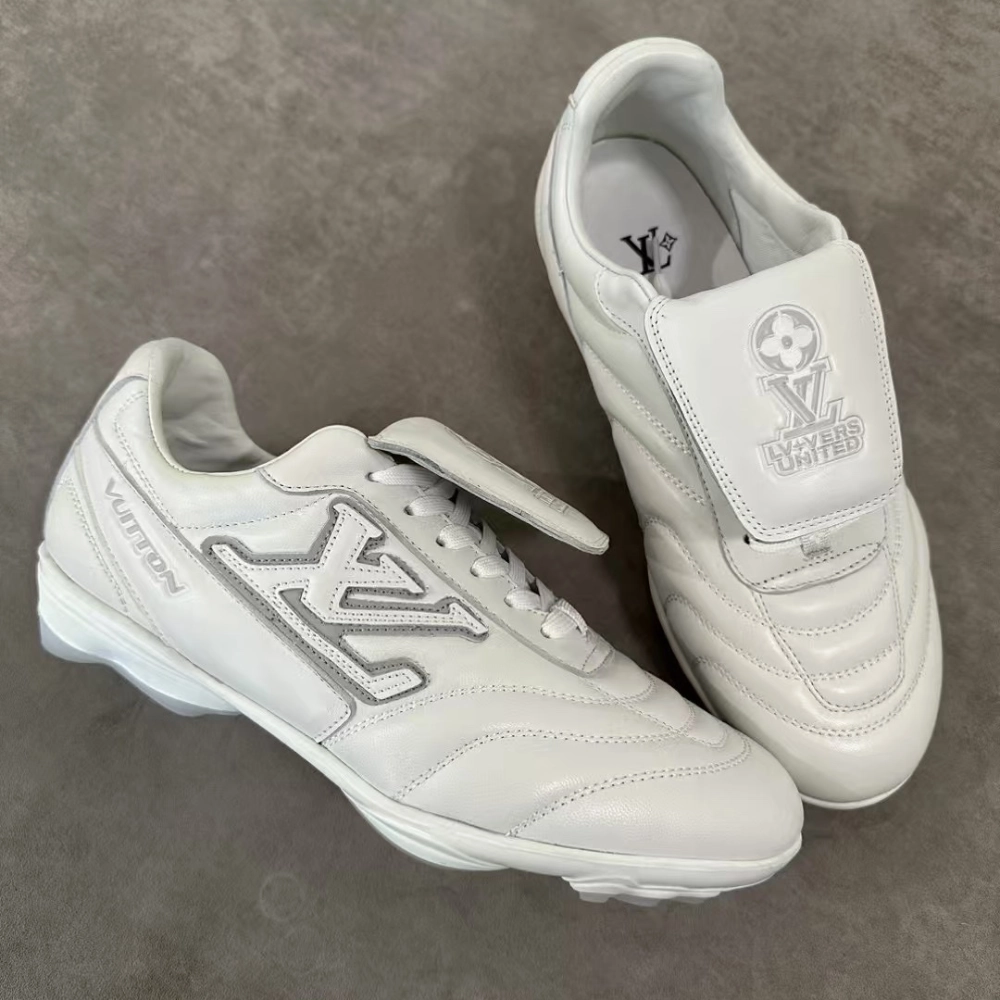 White Footprint Soccer Sneaker Designer Sneakers for Men Easy Slip-On