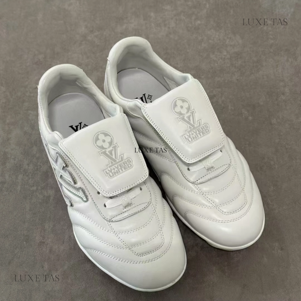 Style rubber White Footprint Soccer Sneaker Designer Sneakers for Men