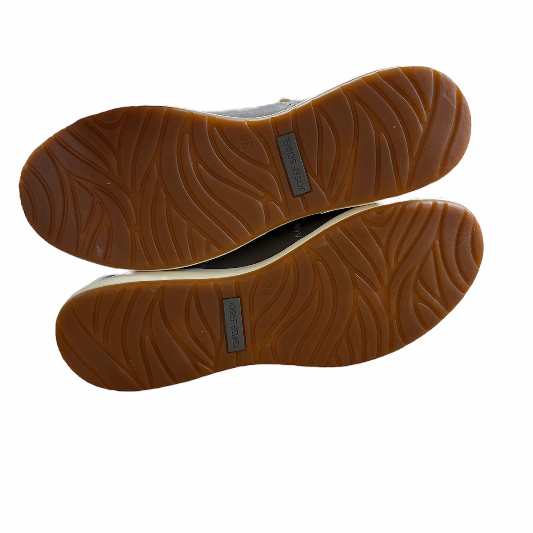 Work From Home Caren 01 Grey