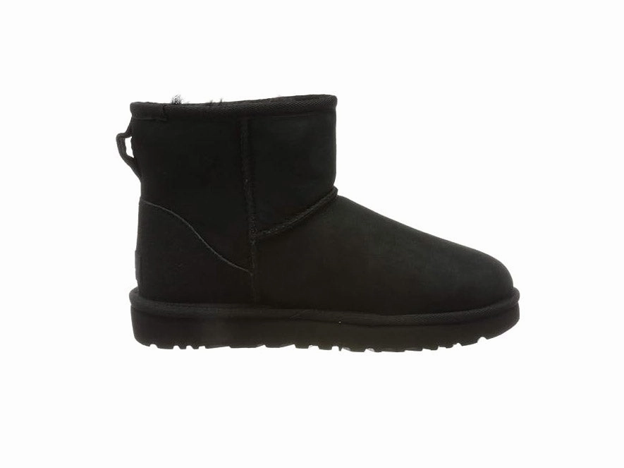 UGG Women's Classic Mini II Crisp Lines Trail grip