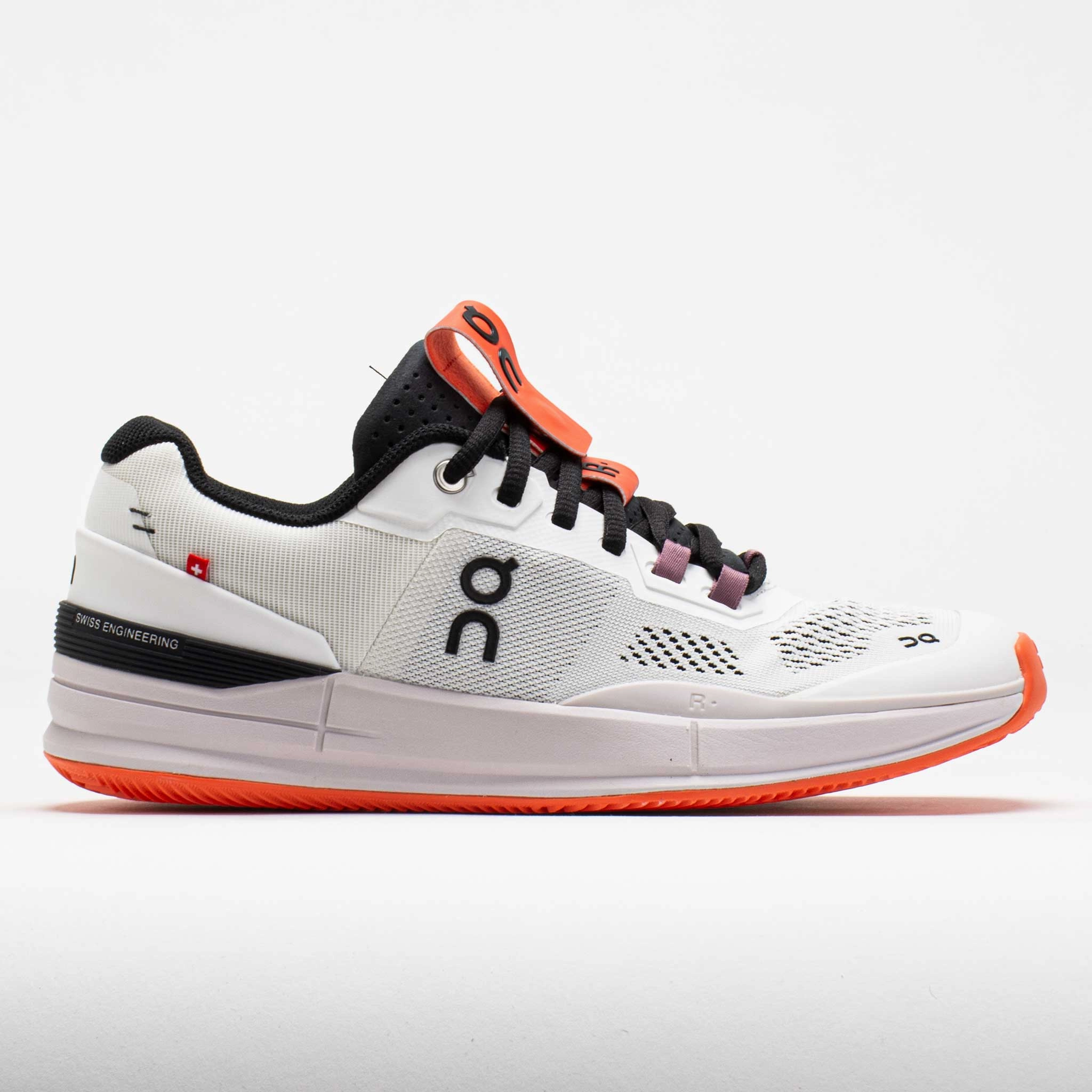 On The Roger Pro Clay Women's  Undyed White/Lily sports lovers' desire