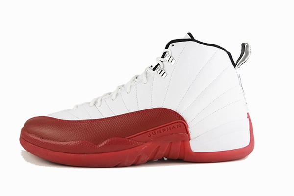 Air Jordan 12 "Cherry" sprinting bounce - providing shoes
