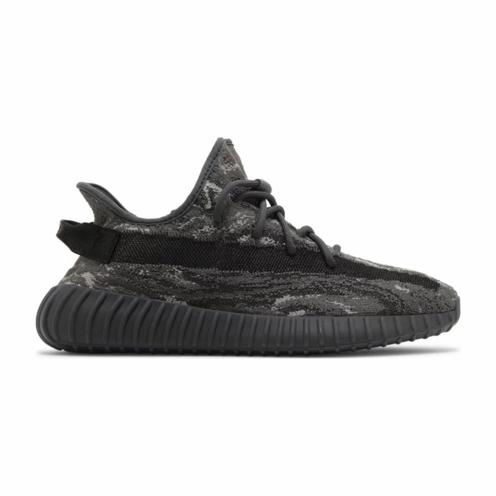 Modern Street Flight Go Yeezy Boost 350 V2, MX Dark Salt