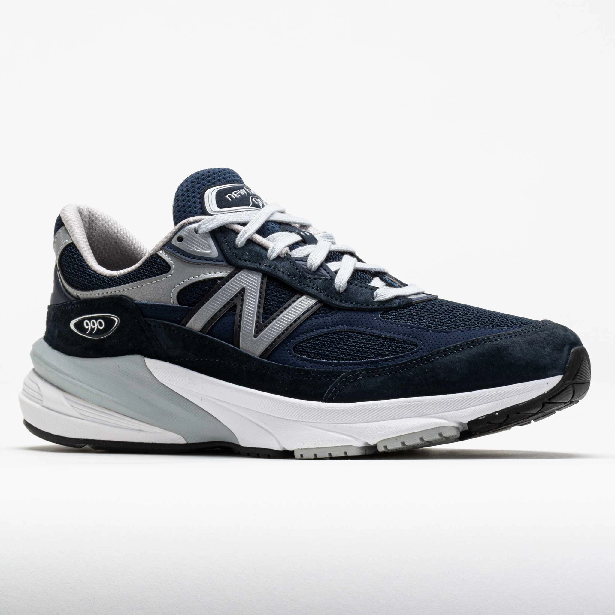 running in a historical site shoes New Balance 990v6 Men's  Navy/White
