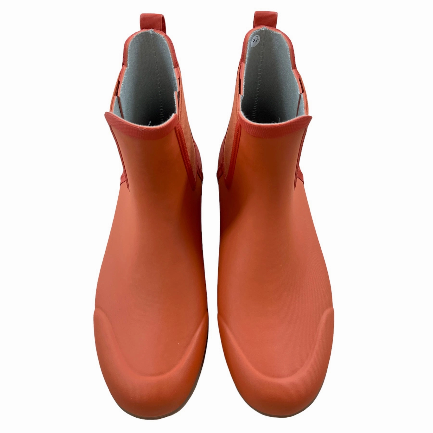 Holly Chelsea Burnt Orange light texture Low Maintenance