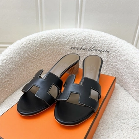 Hermes Oasis Sandals in Noir Black Calfskin Sz 36 Durable Design Hot Weather