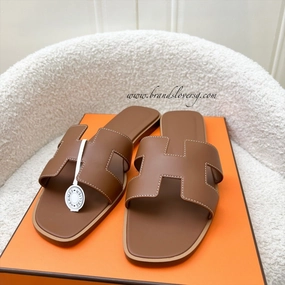 Hermes Oran Sandals in Gold Box Calfskin Sz 40 Sleek Travel Footwear