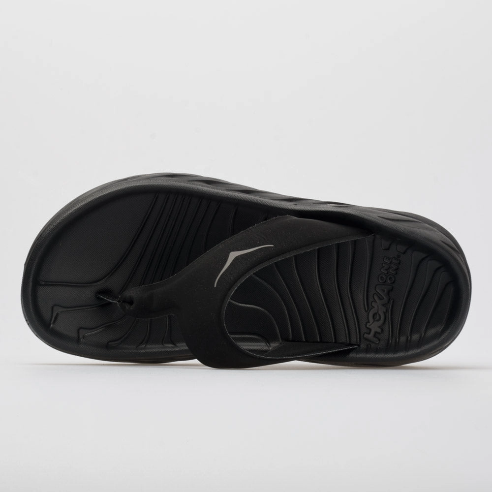 Hoka One One Ora Recovery Flip Women's  Black/Dark Gull Gray (2019) running in humid conditions crew sock