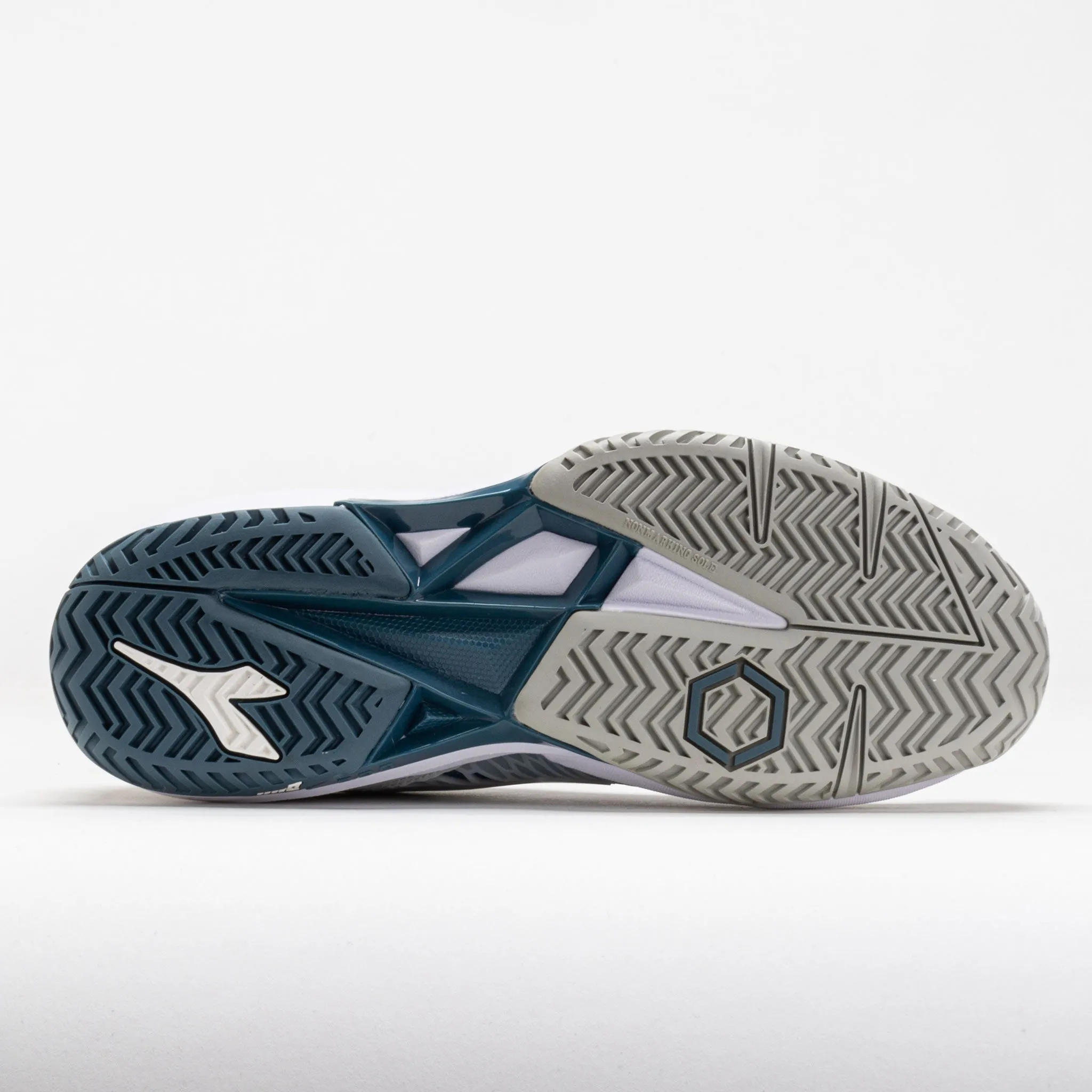 versatile running shoes Diadora Speed Competition 7  AG Men's  Silver/Oceanview/White