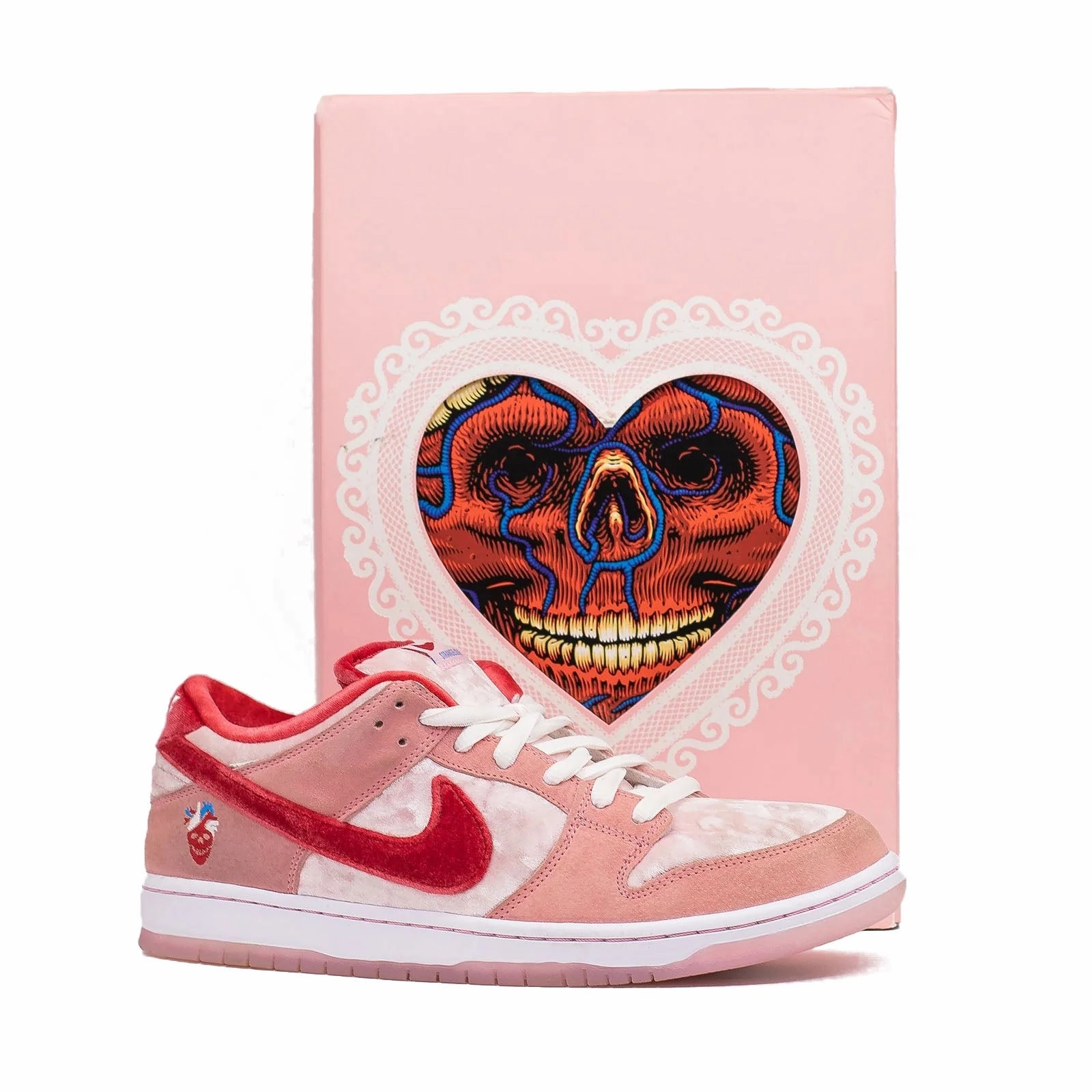 Modern Outfit Nike SB Dunk Low, Strange Love Valentines Day (Special Box)