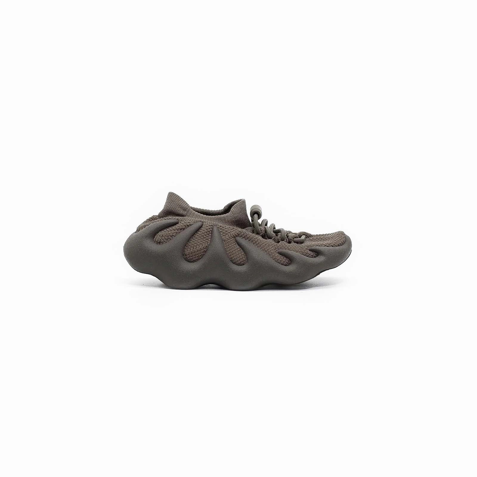 Stand Long Yeezy 450 Kids, Cinder