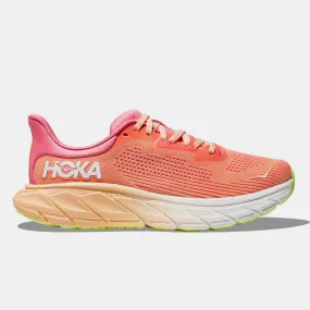 HOKA Arahi 7 Women's  Papaya/Coral Light - On - Feet
