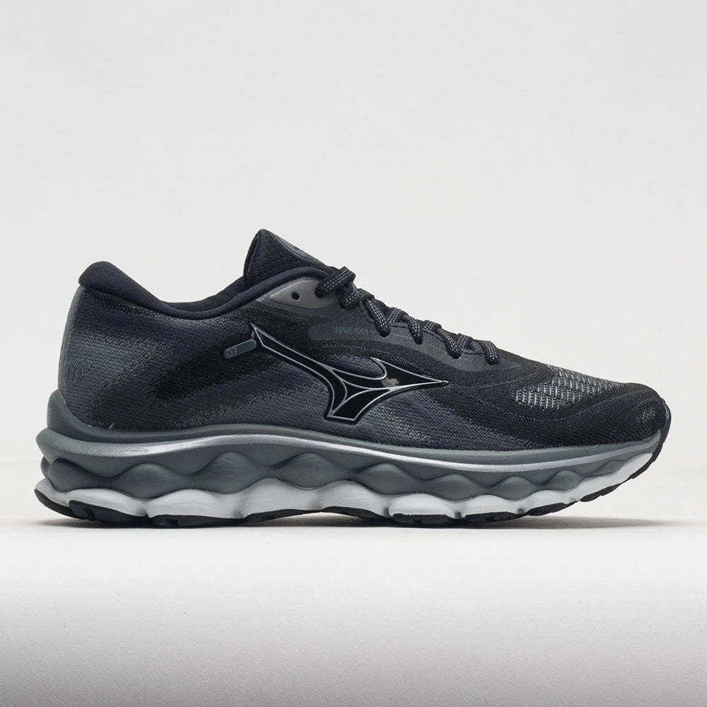 running with a gum rubber outsole Mizuno Wave Sky 7 Women's  Black/Silverstar
