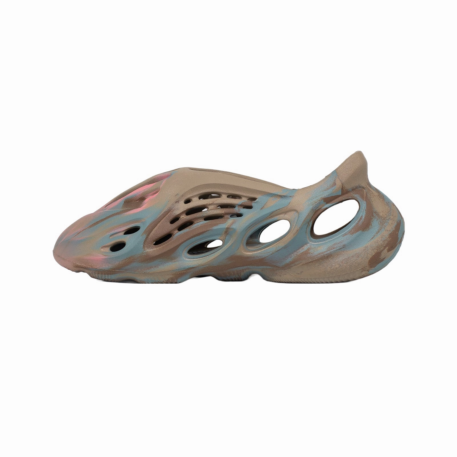 On Trend Wild Hike Yeezy Foam Runner, MX Sand Grey