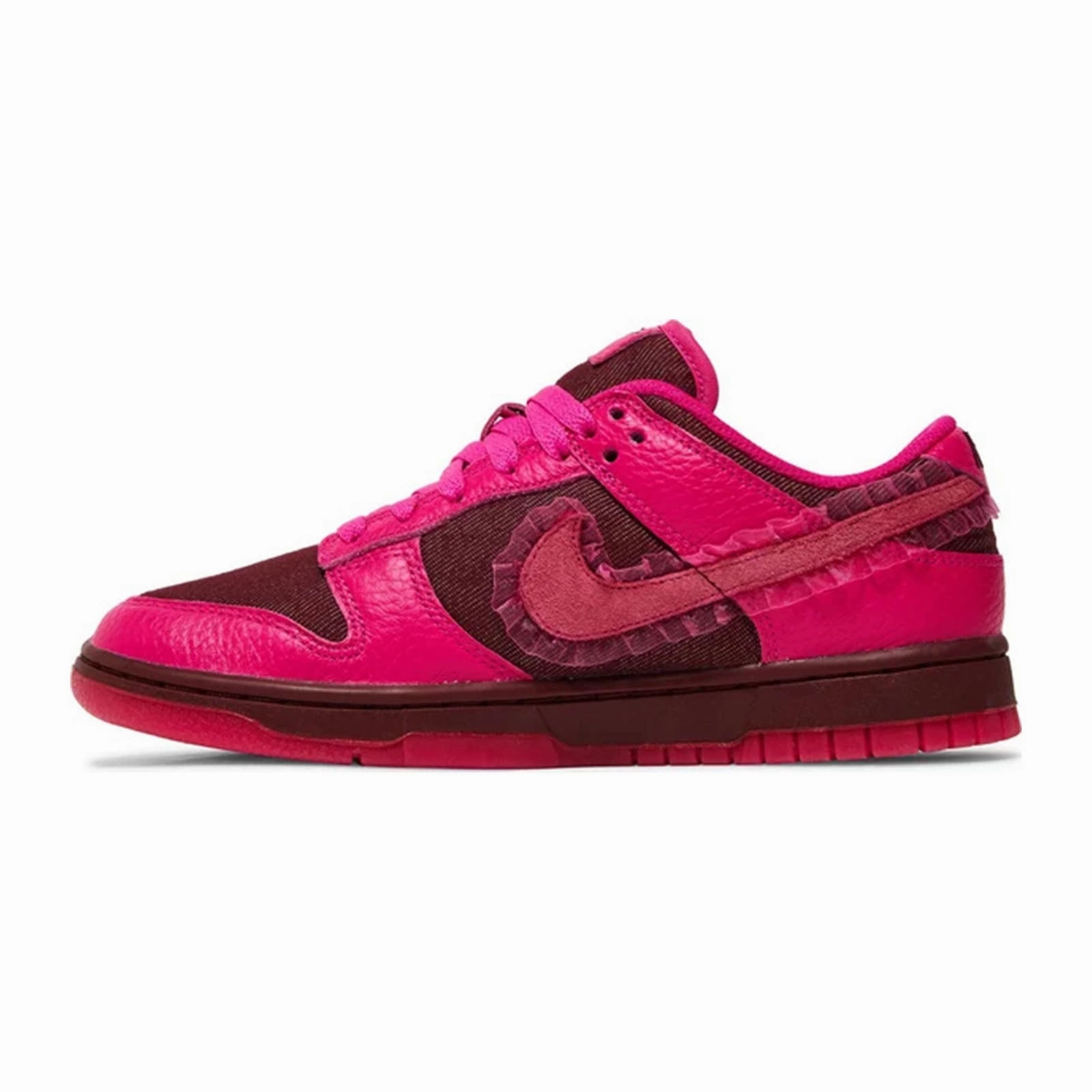 Adjustable Heel Lock Thermoplastic Reinforcement Nike Dunk Low (GS), Valentine's Day