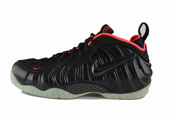 Nike Air Foamposite Pro "Yeezy" comfort feature Thermal Regulating Upper