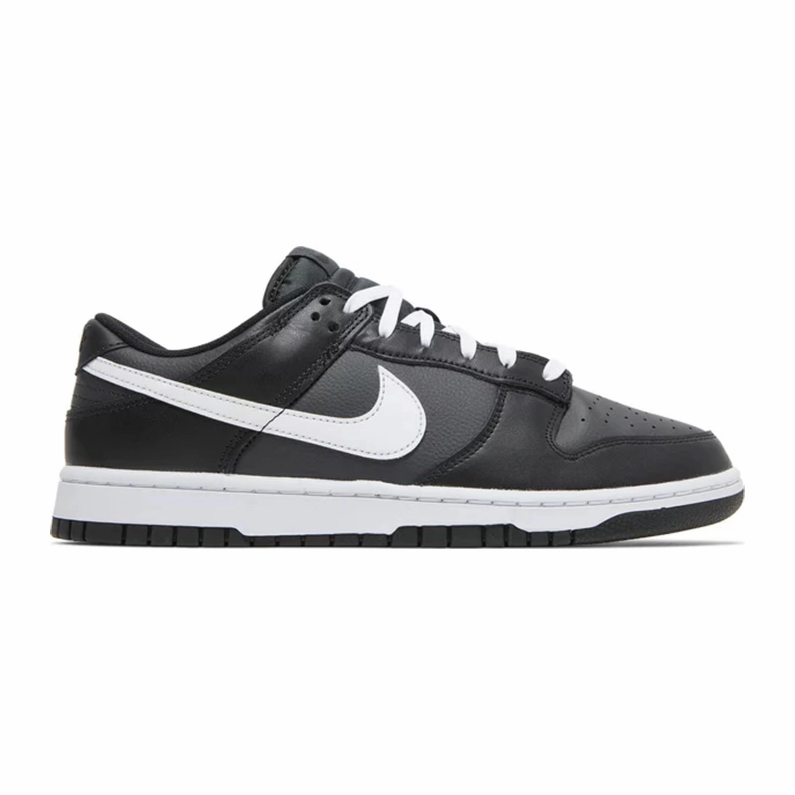 Stretchy sole Travel Step Nike Dunk Low, Black Panda (2022)