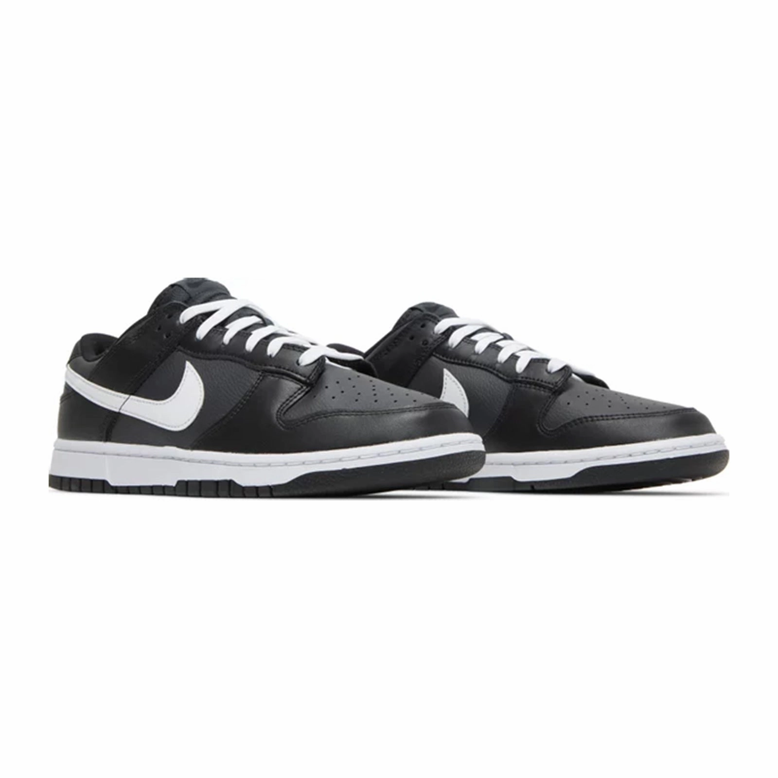 Fast Action Nike Dunk Low, Black Panda (2022)