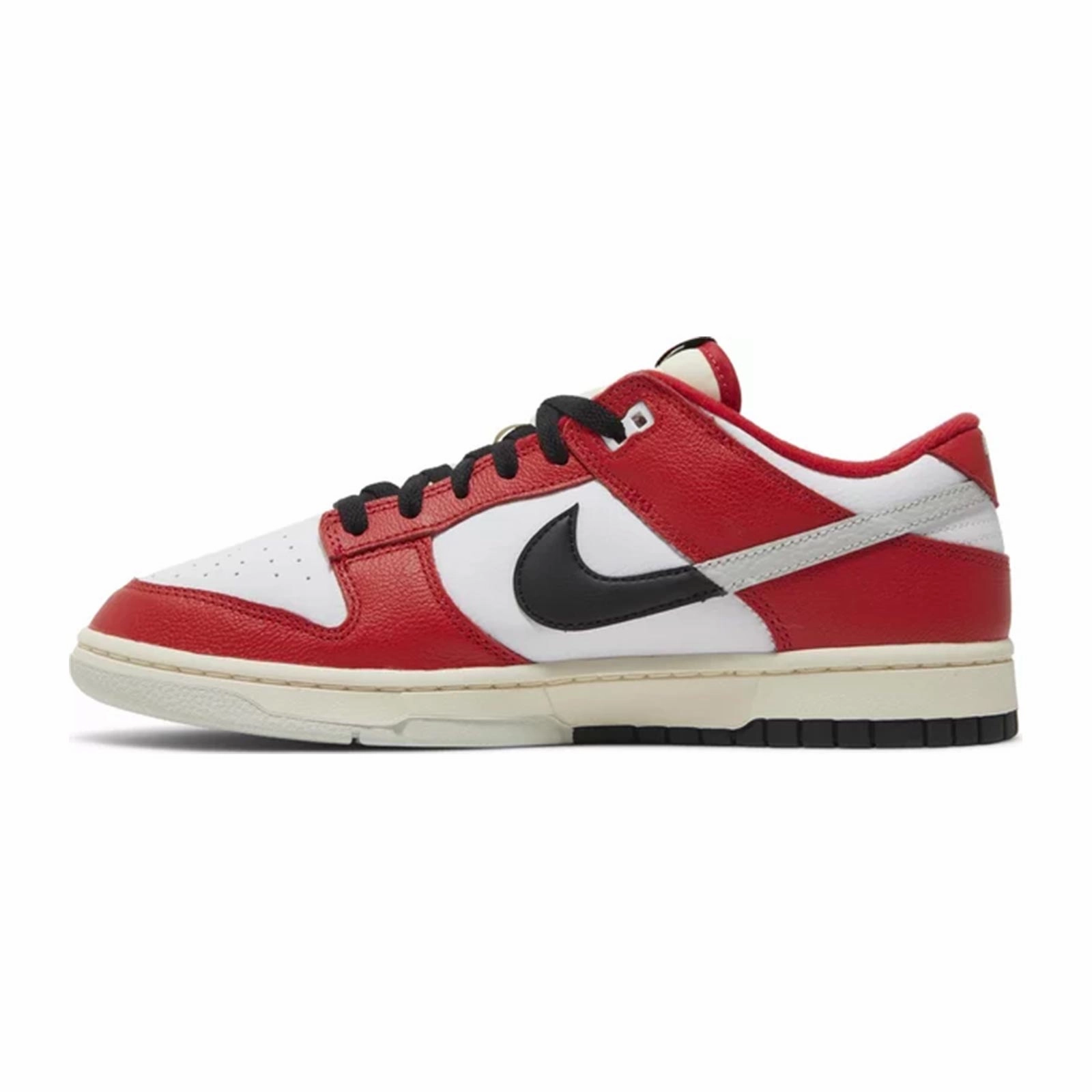 Street Movement Nike Dunk Low, Chicago Split