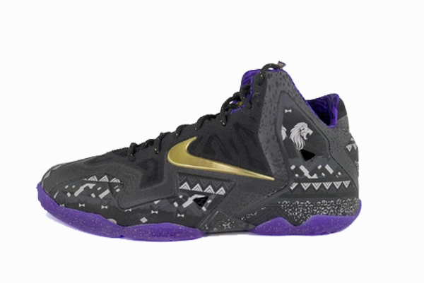Ventilated Collar Design Nike LeBron 11 "BHM"