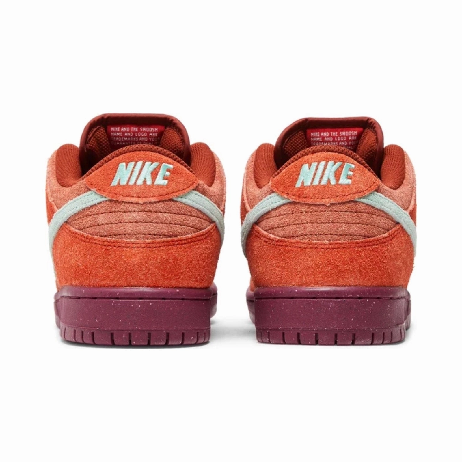 Fashion-forward flair Nike SB Dunk Low, Mystic Red
