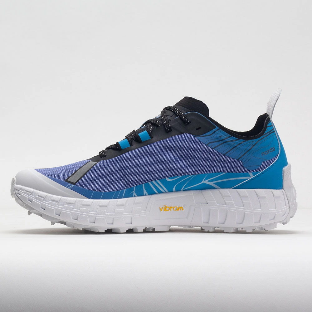 running on a clay track shoes norda RZ 001 Men's  Azure