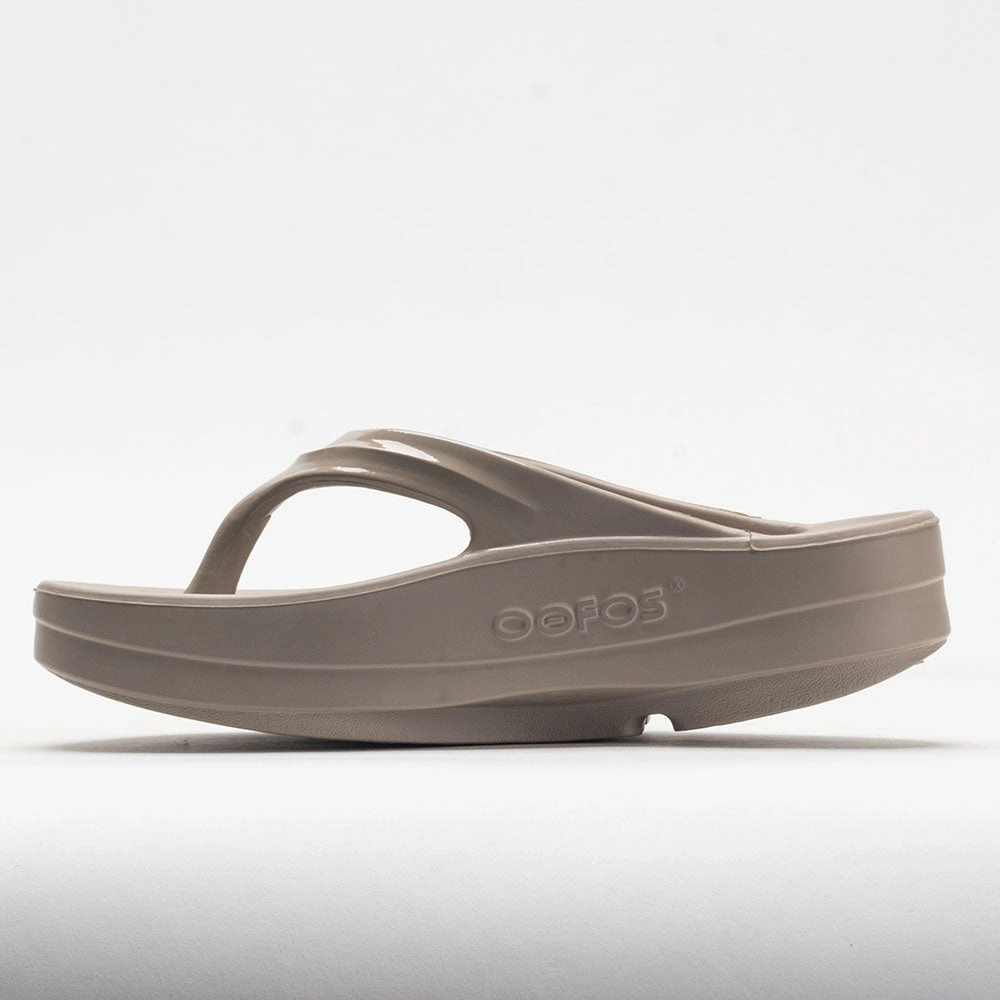 OOFOS OOmega OOlala Women's  Nomad running in a dam area shoes
